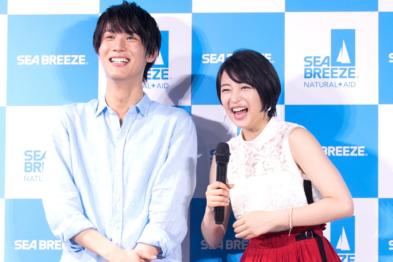 写真・画像】「シーブリーズ」新CMで胸キュン展開…広瀬すずと中川大志