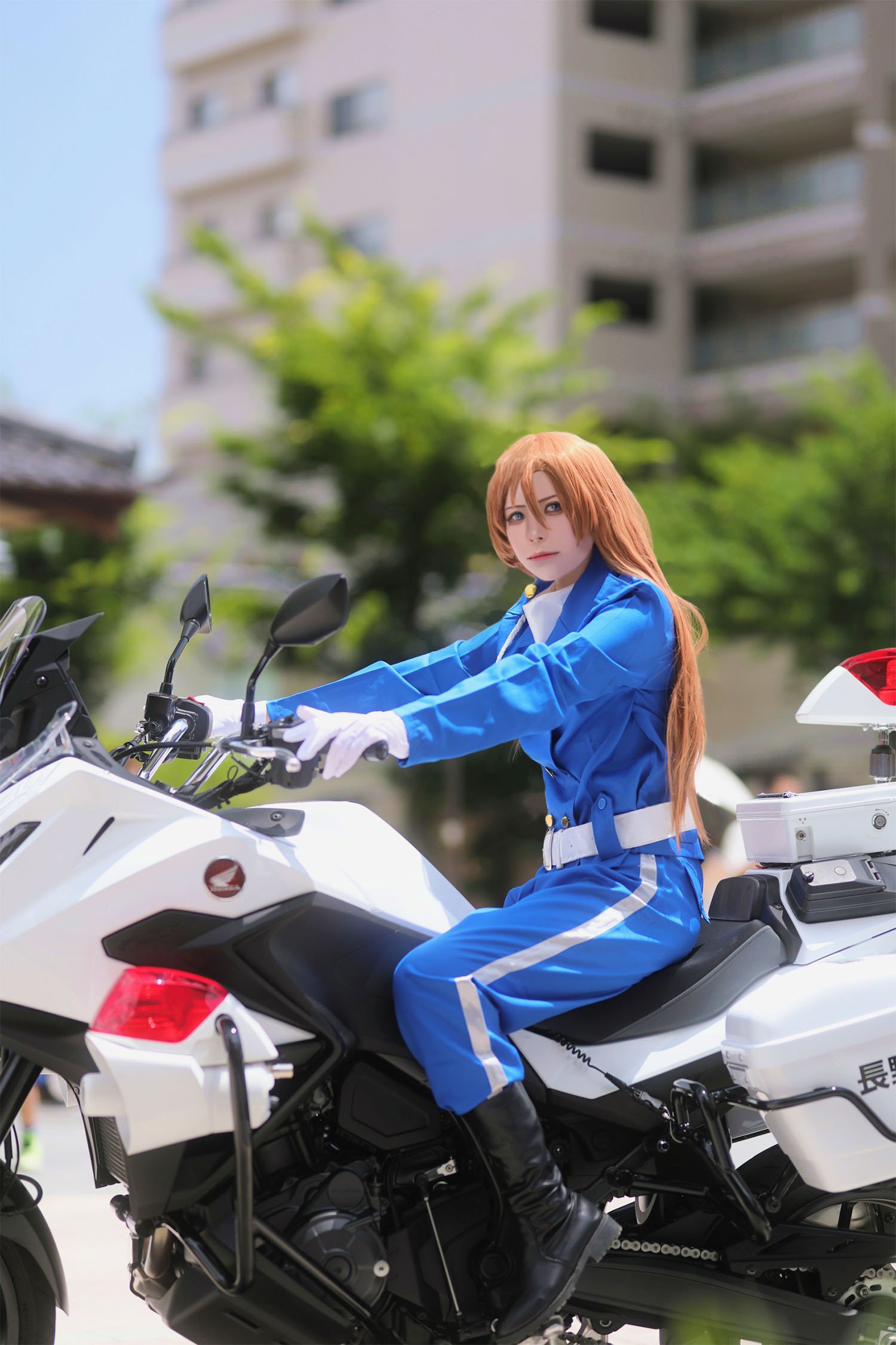 写真・画像】『名探偵コナン』萩原千速のコスプレを本物の白バイと披露