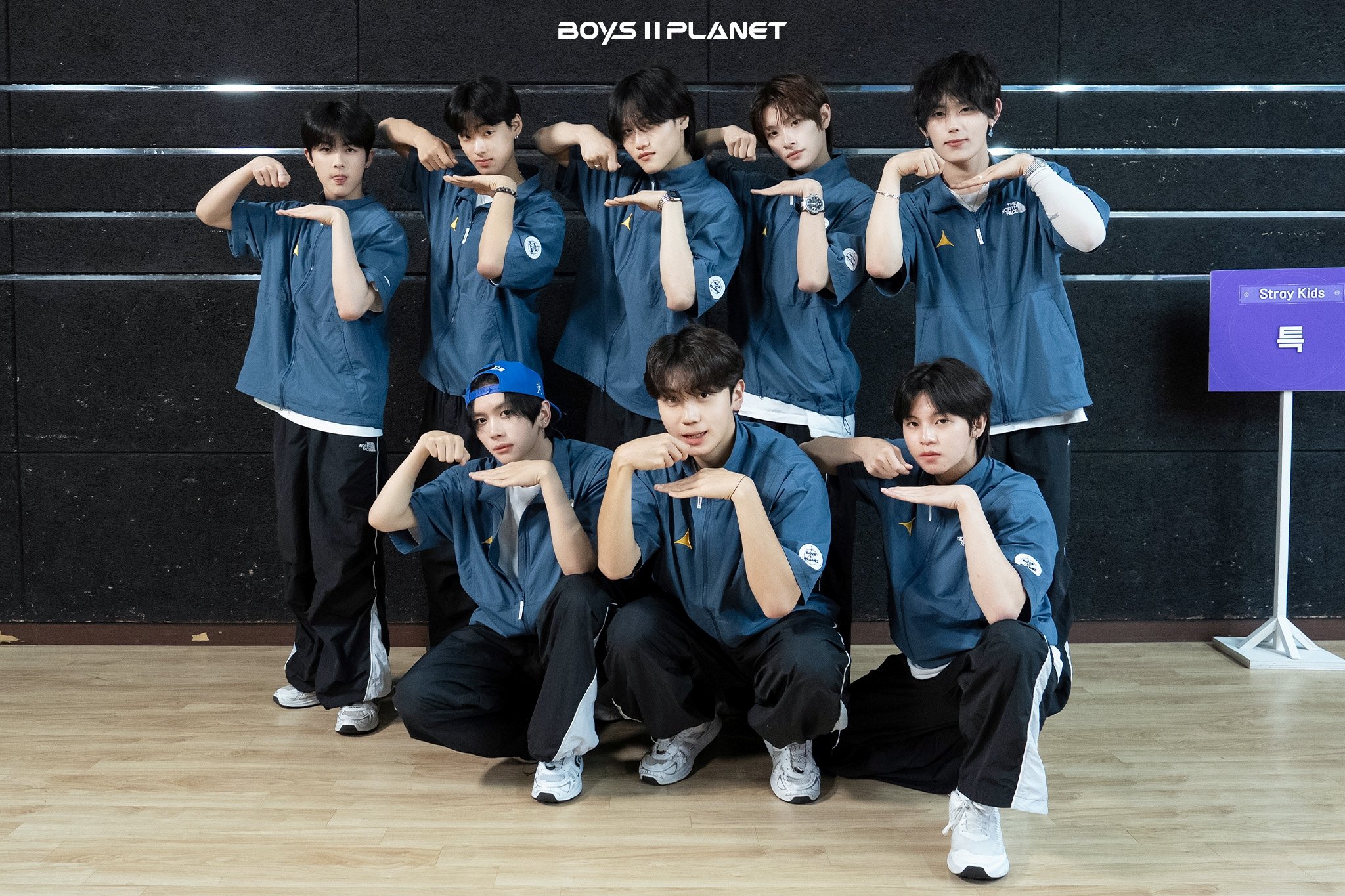 写真・画像】伝説のステージと話題！”アベンジャーズ”チームのラフな