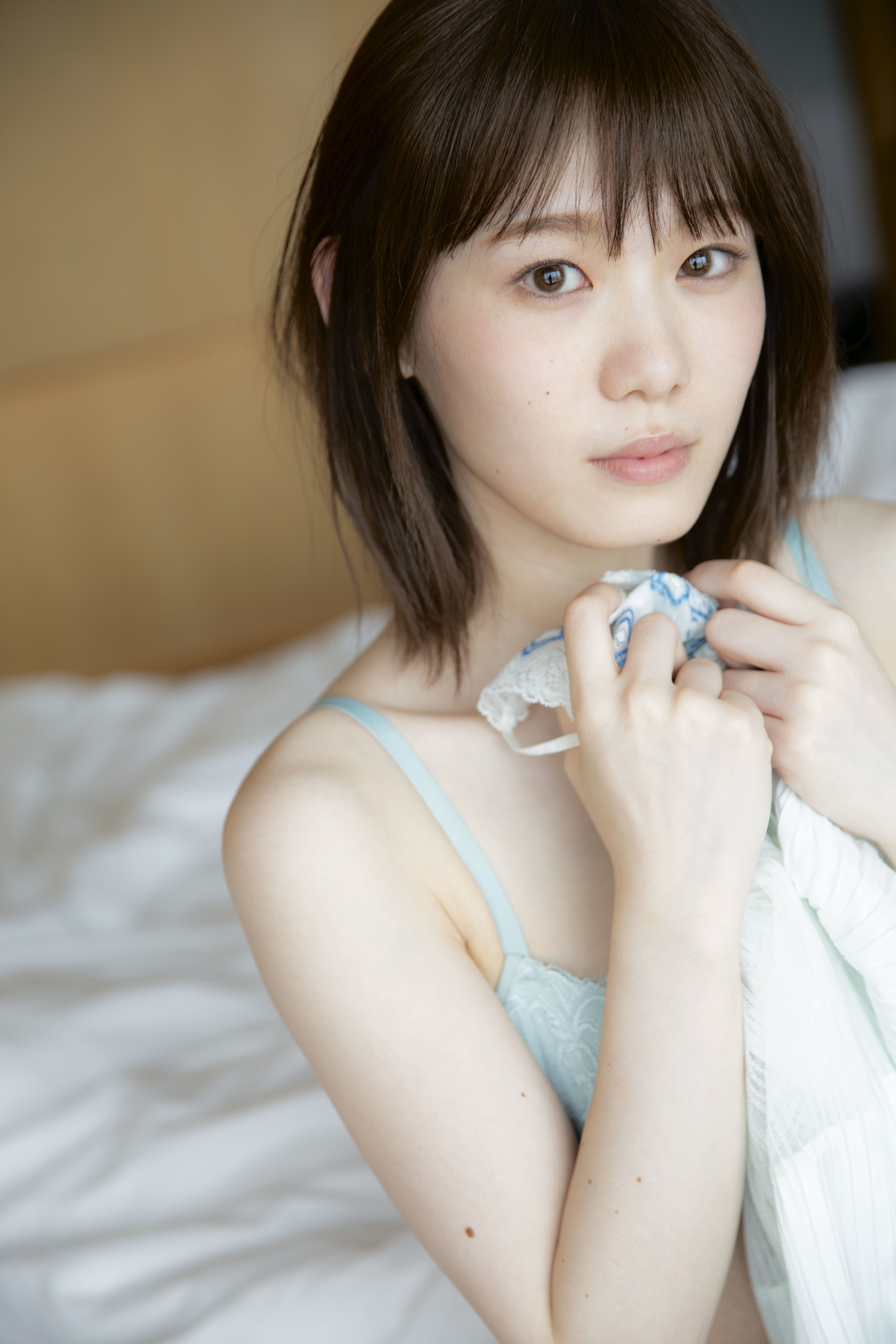 写真・画像】欅坂46小池美波 1stソロ写真集『青春の瓶詰め