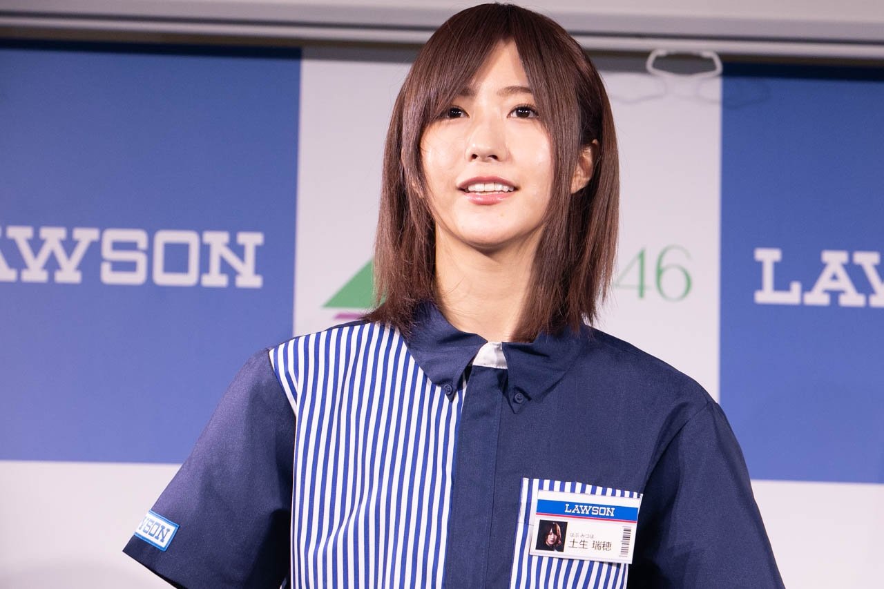 写真・画像】大阪出身けやき坂46小坂菜緒、馴染み深い制服着用に喜び